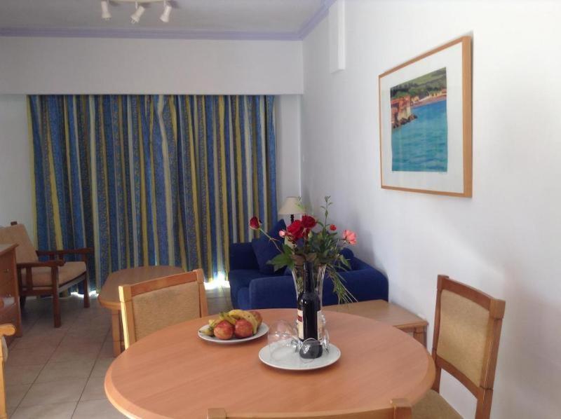 Paphos Gardens Apartment Δωμάτιο φωτογραφία