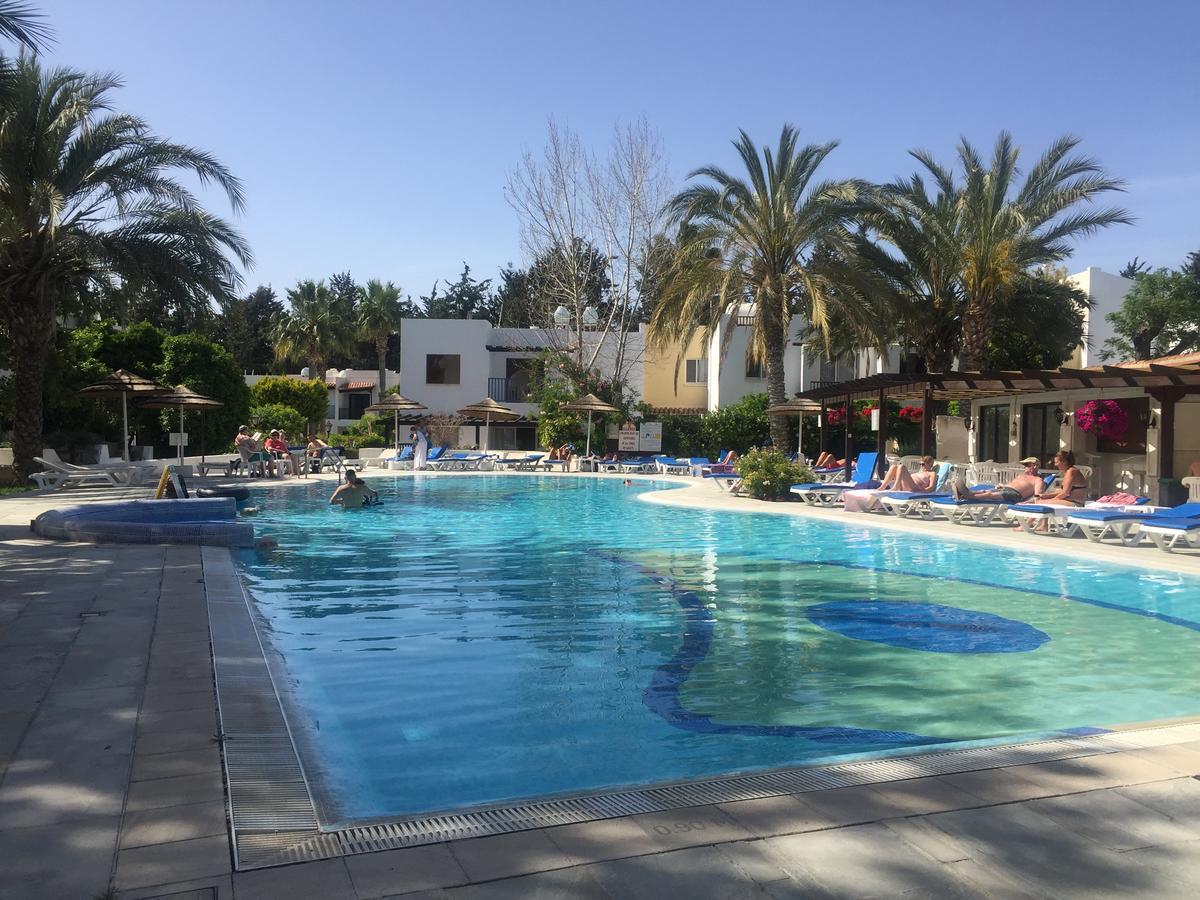 Paphos Gardens Apartment Εξωτερικό φωτογραφία
