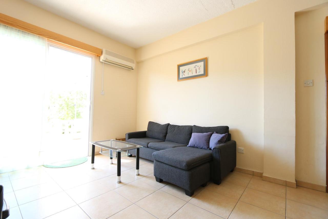 Paphos Gardens Apartment Εξωτερικό φωτογραφία